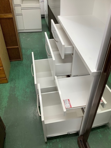 家具ならトレファク吉川店！！ 展望 レンジボード 2枚扉