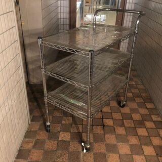 レストラン撤退にて、サービスワゴンが有ります。
