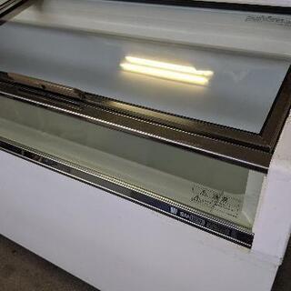 サンデン 冷凍ショーケース ベーシック 279リットル 単相100V GSR-1500ZB　アイスクリーム　キャスター付き