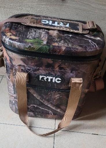 RTIC SOFT COOLER BOX 20 camo \n\nクーラーバッグ\n