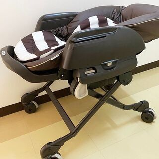 良品 combi ネムリラ 4キャス オートスウィング AT スウィングベッド＆チェア 電動スイング コンビ