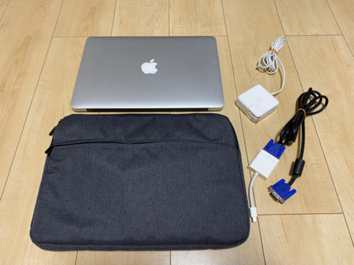 [値下げ][美品]MacBook Air (13-inch, 2017)＋充電器＋Mac用ディスプレイケーブル(マルチモニターに使用)＋収納ケース付 SSD128GB