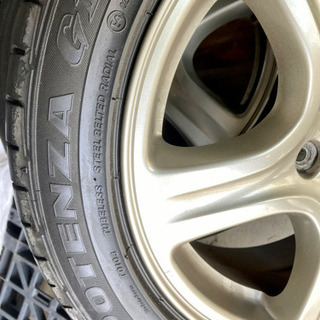 スバルの16インチ純正ホイールとタイヤのセットです