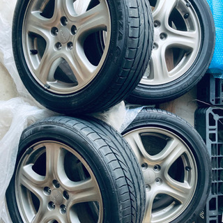スバルの16インチ純正ホイールとタイヤのセットです