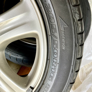 スバルの16インチ純正ホイールとタイヤのセットです
