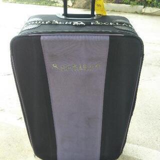 無料😆大きいスーツケース