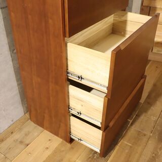 KEYUCA(ケユカ)で取り扱われていた5段チェストです。シンプルな