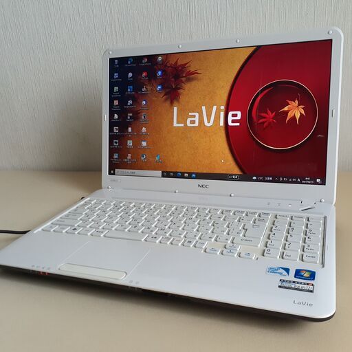 【取引中です】☆SSD搭載で快適☆　NEC　LaVie　i5　Wi-Fi  マルチ　15インチ　ホワイト　Windows10