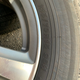ヨコハマタイヤ 215/70R15 98H − 青森県