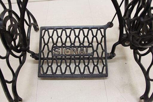 ＆激レア SPECIAL足踏みミシン ミシン脚 網目 古鉄 アンティーク 現状品 希少アンティーク レトロ SIGNAL シグナル 足踏みミシン脚 網脚