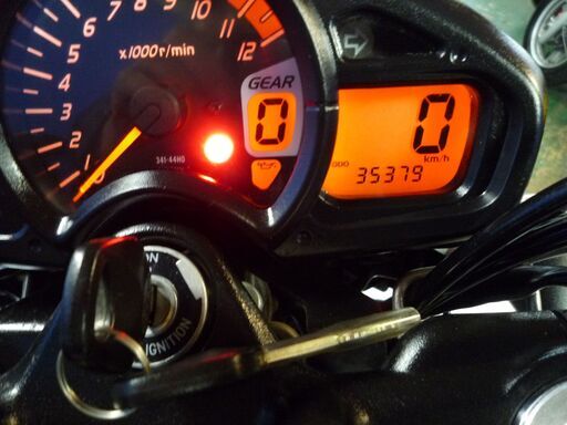 SUZUKI グラディウス650 白/赤 格安キャンペーン 期間限定 諸経費0円