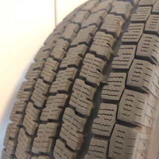 高品質 スタッドレスタイヤ 2019年製 ハイエース ヨコハマアイスガード 