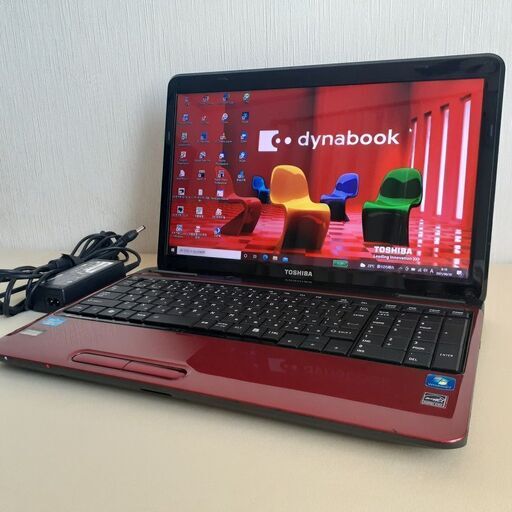 【取引中です】☆SSD搭載で快適☆　TOSHIBA　dynabook　i5　Wi-Fi　15インチ　レッド　Windows10