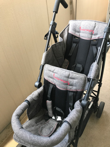 商談中 双子ベビーカー