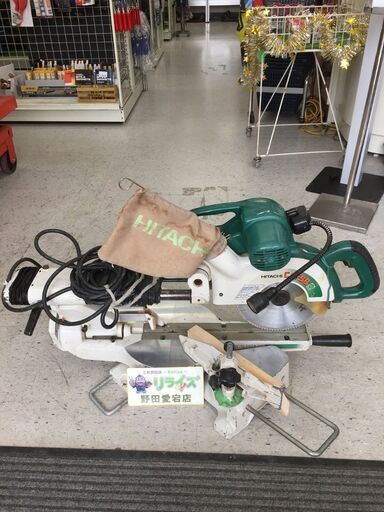 日立 C8FSB 卓上マルノコ【リライズ野田愛宕店】【店頭取引限定】【中古】【管理番号：ITCOZLBK5R0M】