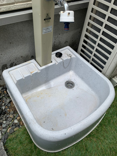 決定しました。立水栓パン  立水栓桶 外の水道の桶
