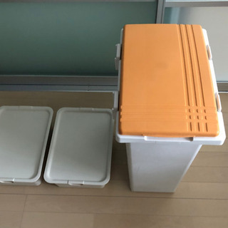 【未使用】ゴミ箱＆蓋付き収納BOX（2個）