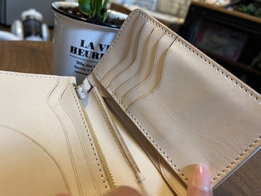 新品未使用】定価の半値で!!本革二つ折りウォレット꙳☆*ﾟ
