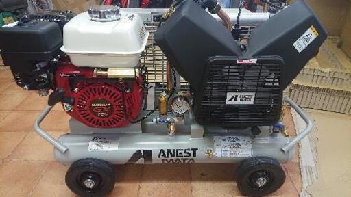 アネスト岩田 PLUE22CB-10 3馬力 11L オイルコンプレッサー 双胴型 ガソリンエンジン