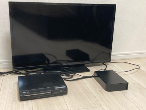 30インチ薄型テレビ＋DVDプレイヤー＋録画機