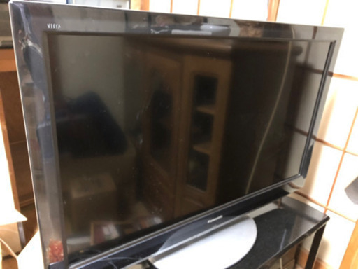 液晶テレビ