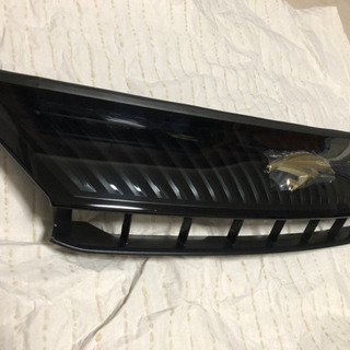★新品・未使用★  トヨタ　ハリアー　グリル