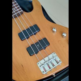 商談成立】中古 Washburn XB122 ベースギター