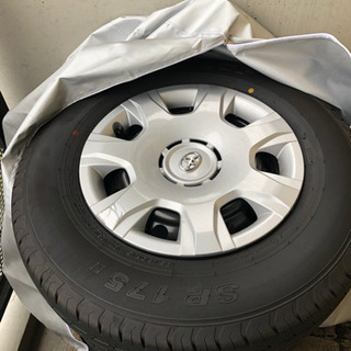 【取引終了】200系ハイエース　ワゴンGL　新車外し純正タイヤ＆ホイール　オマケ付