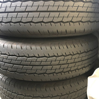 【取引終了】200系ハイエース　ワゴンGL　新車外し純正タイヤ＆ホイール　オマケ付