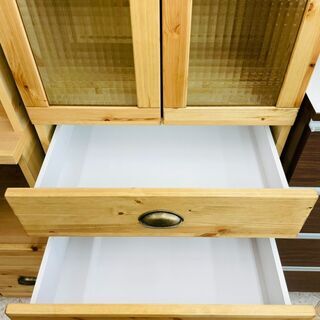 ? ?大川家具 カントリー調 2面食器棚 ?定価￥54.870? クロスガラス 
