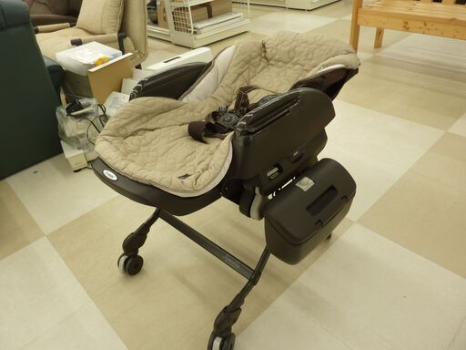 コンビ/Combi ネムリラ ブラウン 電動スイングラック  ベビーラック 新生児~  テーブル欠品