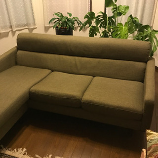 お引き取り完了しました！三人掛けカウチソファ　モスグリーン　美品