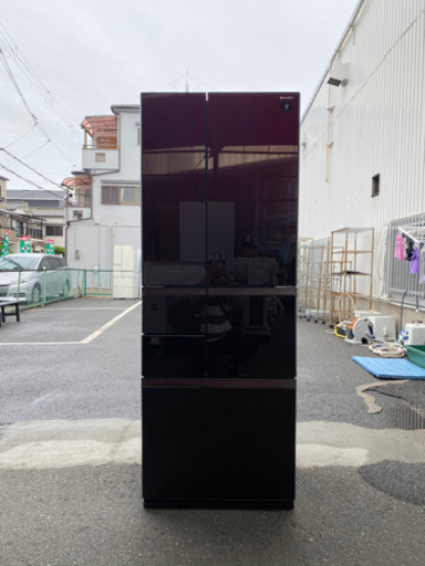 動作確認済み✅シャップガラストップ冷蔵庫6枚ドーア2015年式自動製氷付き保証6ヶ月大阪市内配達無料