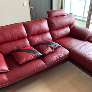 ニトリのソファ(赤)