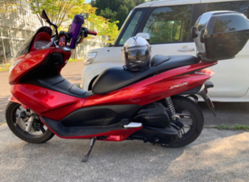 HONDA PCX レッド　125cc