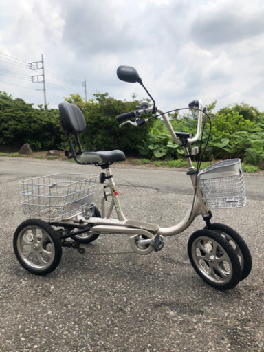 商談中　大人用三輪車 エアロ ユニバーサルサイクル クークルM2 三輪 自転車 引取り限定