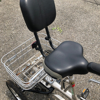 商談中 大人用三輪車 エアロ ユニバーサルサイクル クークルM2 三輪