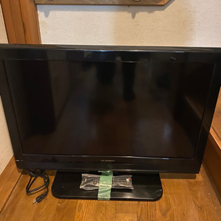 2010年式　液晶テレビ　32v 配送込み