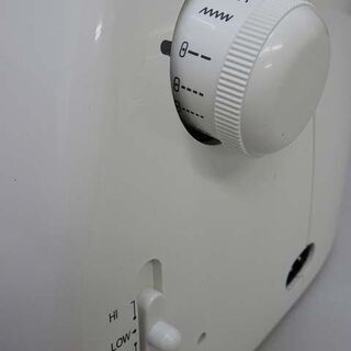 ss2576【未使用品】 シンガー コンパクトミシン QT-800 ホワイト