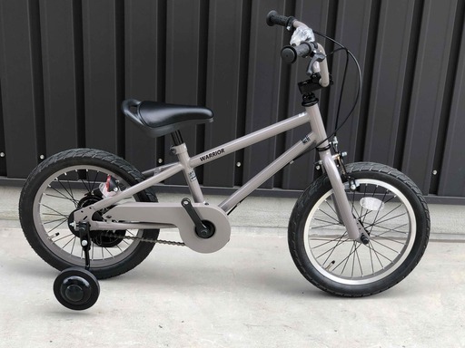新車⭐️おしゃれな大人見え！BMX風男前キッズサイクル⭐️16インチ チャコールグレー