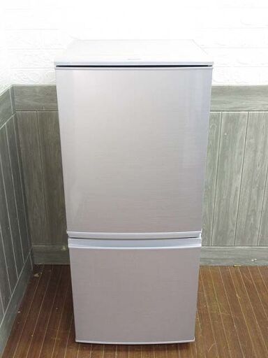 ss2584　シャープ　ノンフロン冷凍冷蔵庫　SJ-D14C-S　137L 　SHARP　2ドア　冷蔵庫　冷凍庫　シルバー　幅48cm 　つけかえどっちもドア　耐熱トップテーブル　取扱説明書付き