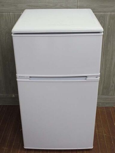 ss2586【中古】　ユーイング　冷凍冷蔵庫　88L　MR-D90E　ホワイト 　U-ING　ノンフロン　右開き　2ドア　白　単身者向け 　コンパクト　小型　シンプル　一人暮らし　森田電工