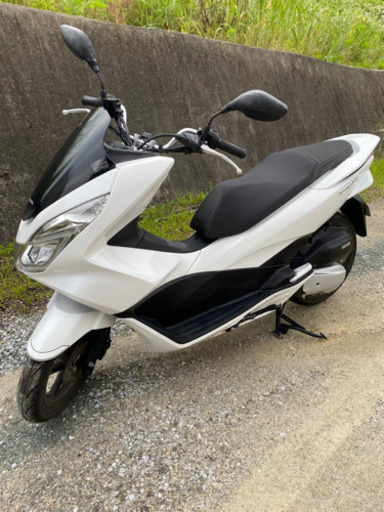 HONDA PCX125 ホワイト　グリップヒーター付き　後輪ブリヂストン製交換済