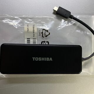 TOSHIBA USB-C to HDMI/VGA ハブ トラベ...