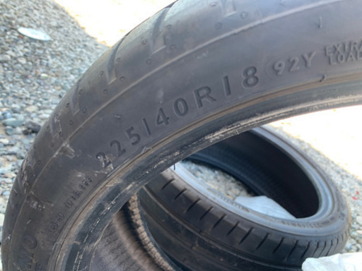 225/40r18 夏タイヤ 2本 2018年製 ドリケツなどに 値下げしました。