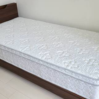  シングルベッド1台　5000円