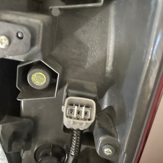 80系NOAH前期純正テールランプ