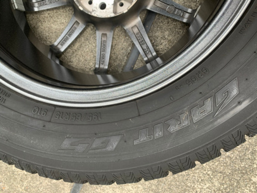 16年製　TOYO　スタッドレスタイヤ　GARIT　GS　195/65R15