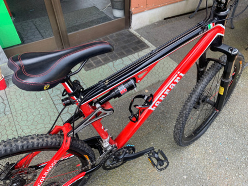 フェラーリ自転車 コルナゴ製