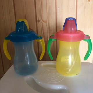 決まりました)ピジョン　乳児水筒２つ